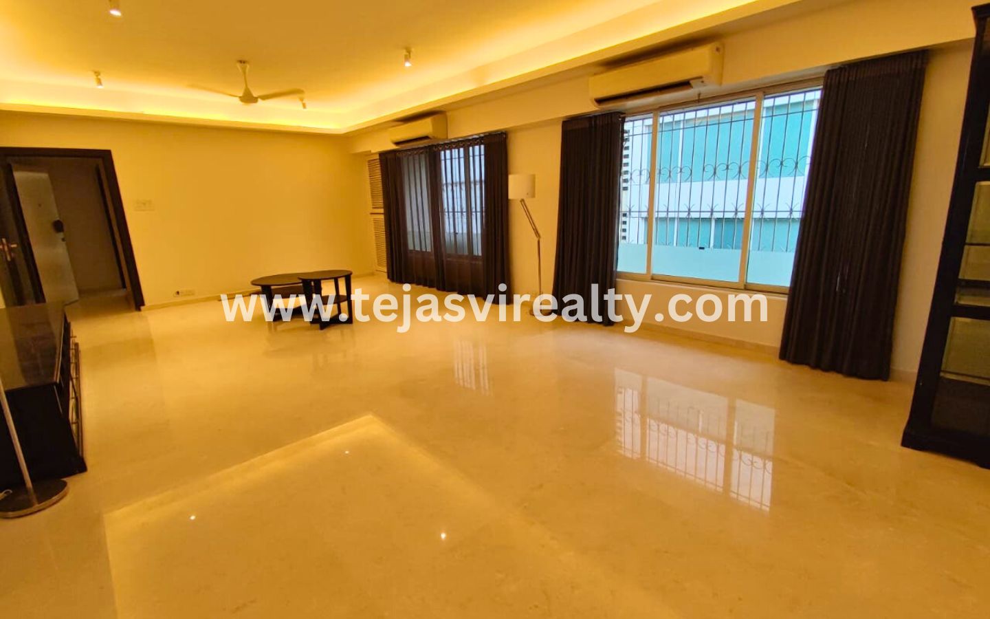 flat for rent in juhu