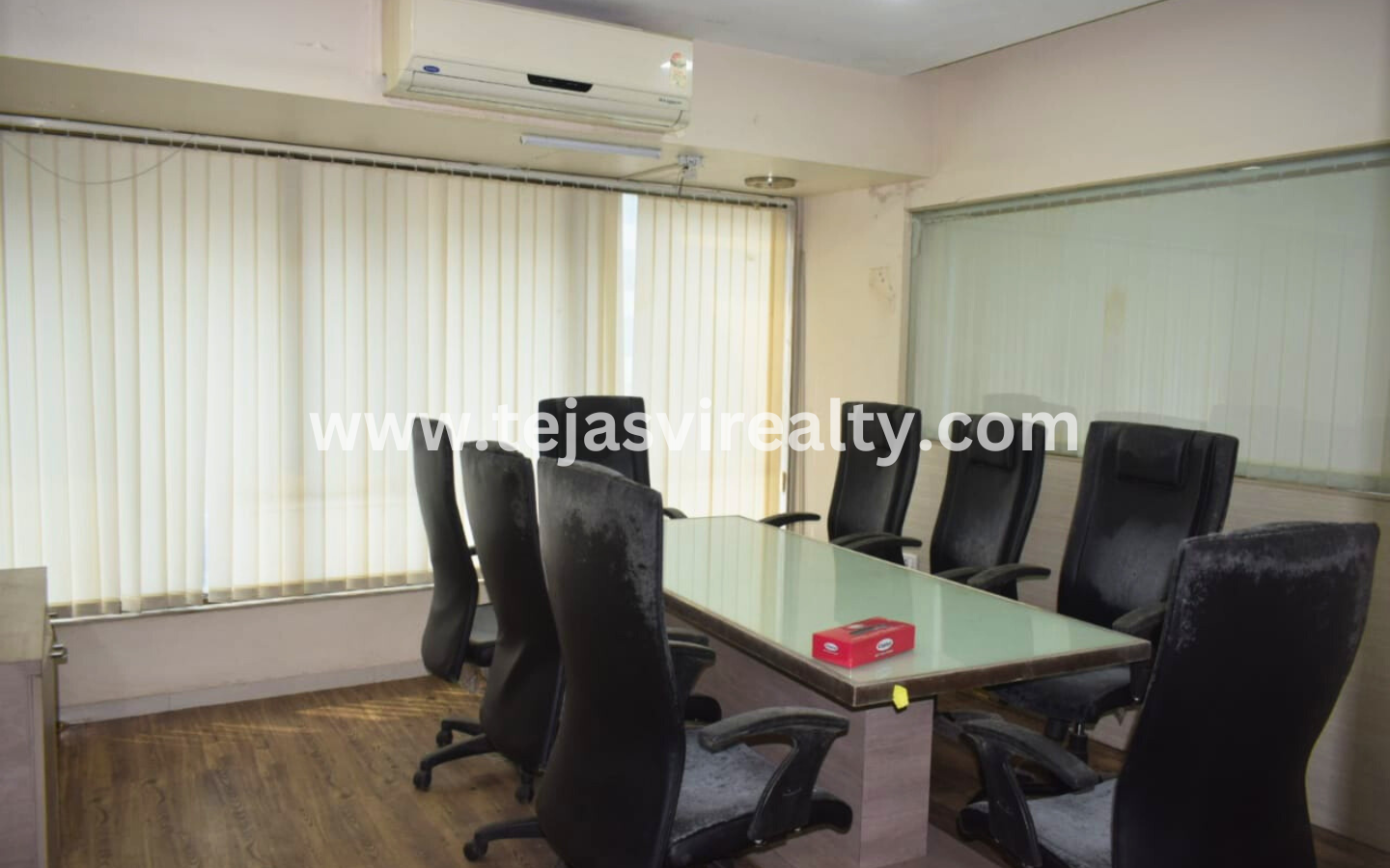 Commercial space Dev Plaza Mumbai