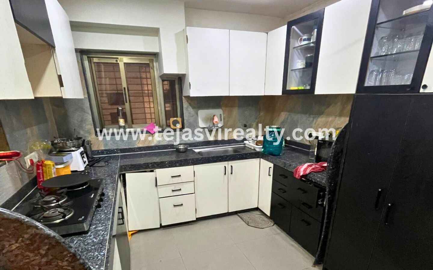 flat-for-sale-in-jvpd-juhu