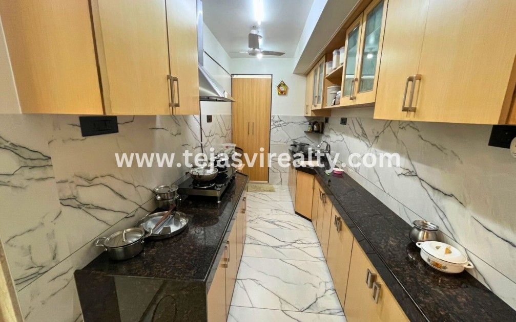 spacious-5-bhk-for-sale-in-juhu