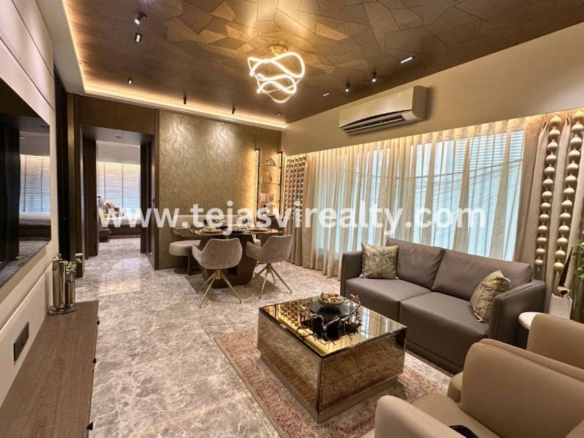 2-BHK-flat-in-Khar-West-Samyakth-Bliss-living-room